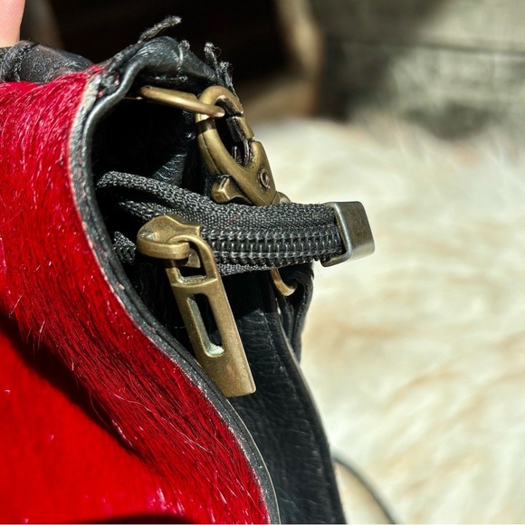 Italian Made Red Cowhide Black Leather Crossbody Bag - Picture 13 of 14